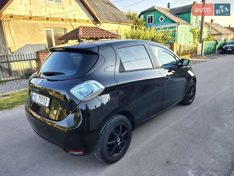 Хэтчбек Renault Zoe 2015 в Дубно