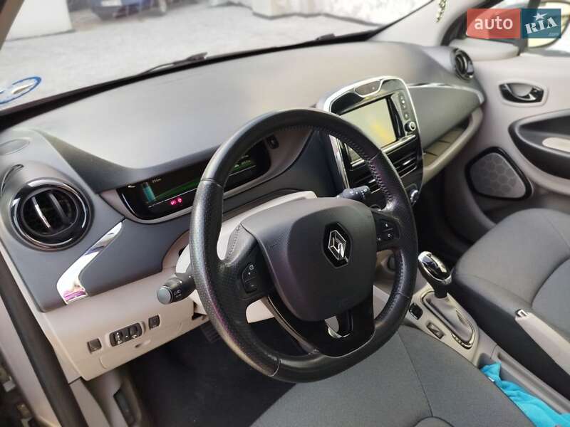 Хетчбек Renault Zoe 2015 в Львові