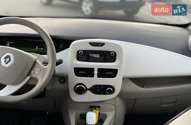 Хэтчбек Renault Zoe 2019 в 