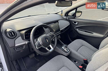 Хэтчбек Renault Zoe 2020 в 