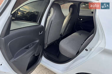 Хэтчбек Renault Zoe 2020 в 