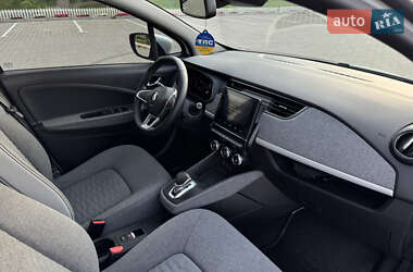 Хэтчбек Renault Zoe 2020 в 