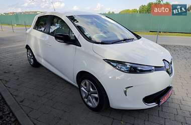 Хэтчбек Renault Zoe 2017 в 