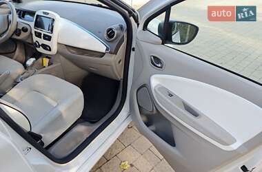 Хэтчбек Renault Zoe 2017 в 