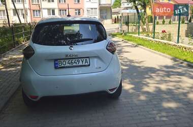 Хэтчбек Renault Zoe 2021 в 