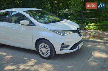 Хэтчбек Renault Zoe 2021 в 