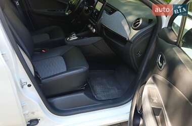 Хэтчбек Renault Zoe 2021 в 