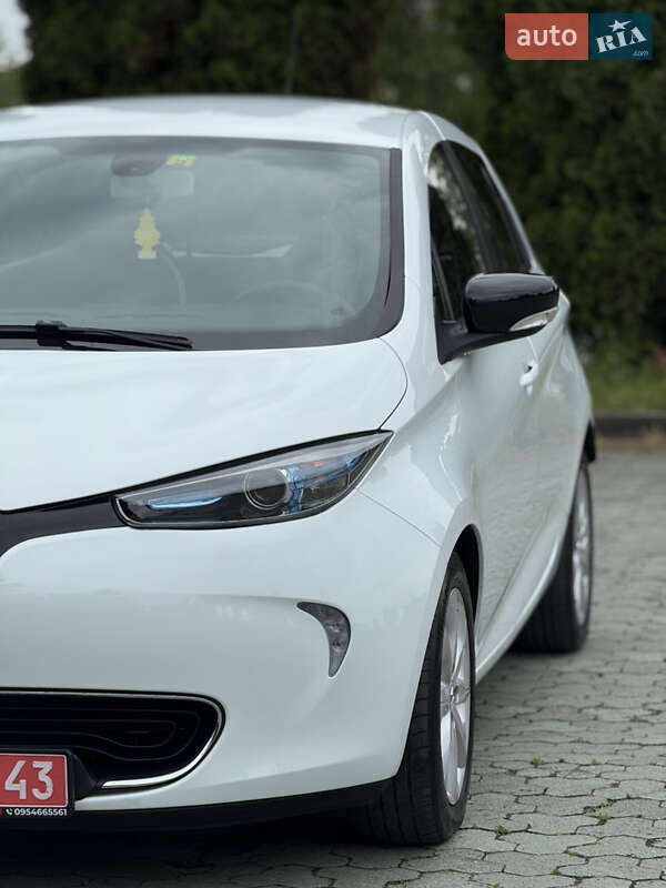 Хэтчбек Renault Zoe 2016 в Дубно
