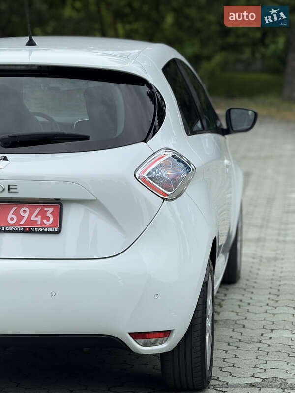 Хэтчбек Renault Zoe 2016 в Дубно