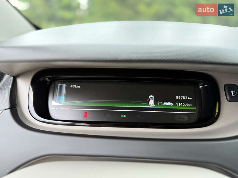 Хэтчбек Renault Zoe 2016 в Дубно
