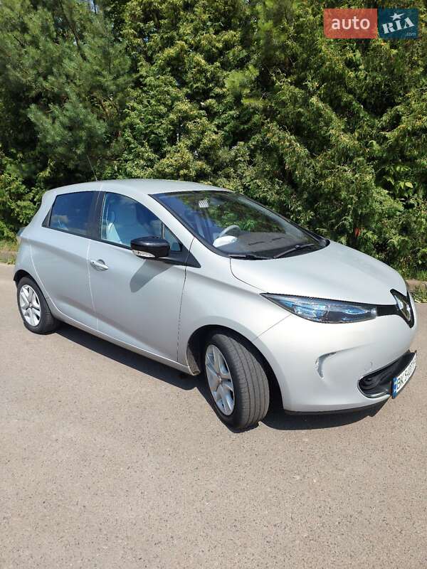 Хетчбек Renault Zoe 2015 в Рівному фото 9 Хетчбек Renault Zoe 2015 в Рівному