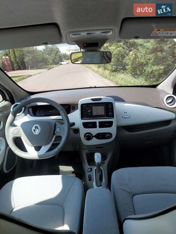 Хэтчбек Renault Zoe 2015 в Ровно