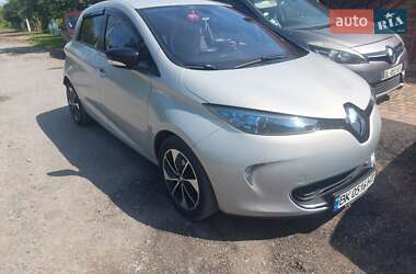Хэтчбек Renault Zoe 2015 в Дубно