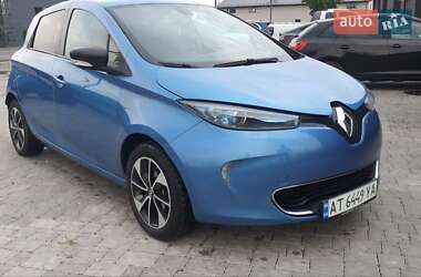 Хетчбек Renault Zoe 2017 в 