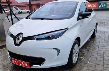 Хэтчбек Renault Zoe 2015 в 