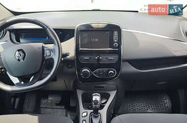 Хэтчбек Renault Zoe 2017 в 