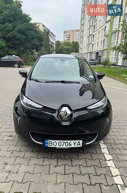 Хэтчбек Renault Zoe 2018 в 