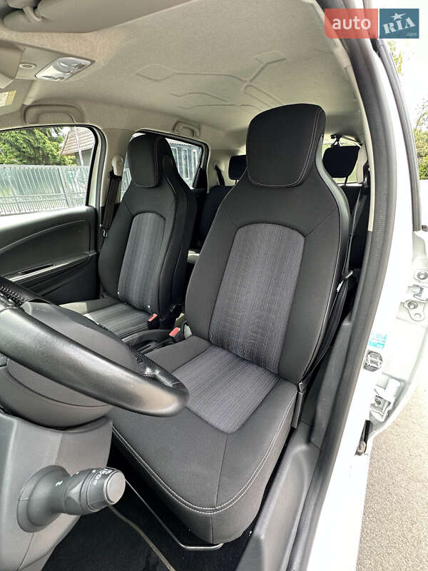 Хэтчбек Renault Zoe 2018 в Белогородке