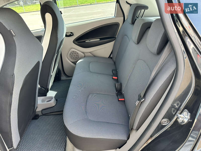 Хэтчбек Renault Zoe 2015 в Ковеле