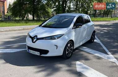 Хэтчбек Renault Zoe 2017 в 