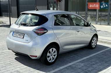Хэтчбек Renault Zoe 2020 в 