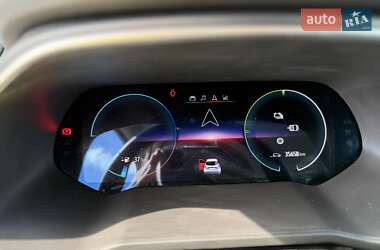 Хэтчбек Renault Zoe 2020 в 