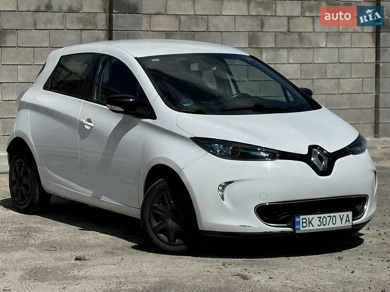 Хэтчбек Renault Zoe 2018 в Сарнах