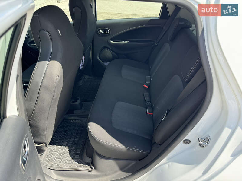 Хэтчбек Renault Zoe 2018 в Сарнах