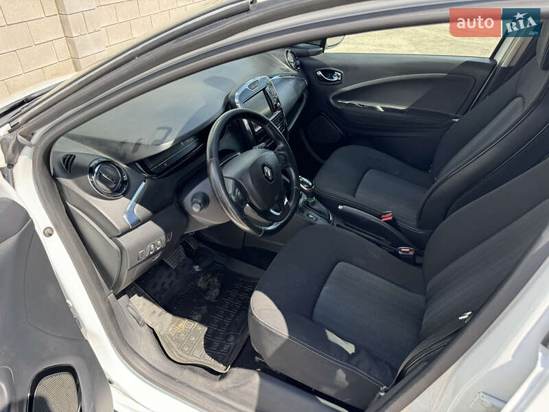 Хэтчбек Renault Zoe 2018 в Сарнах