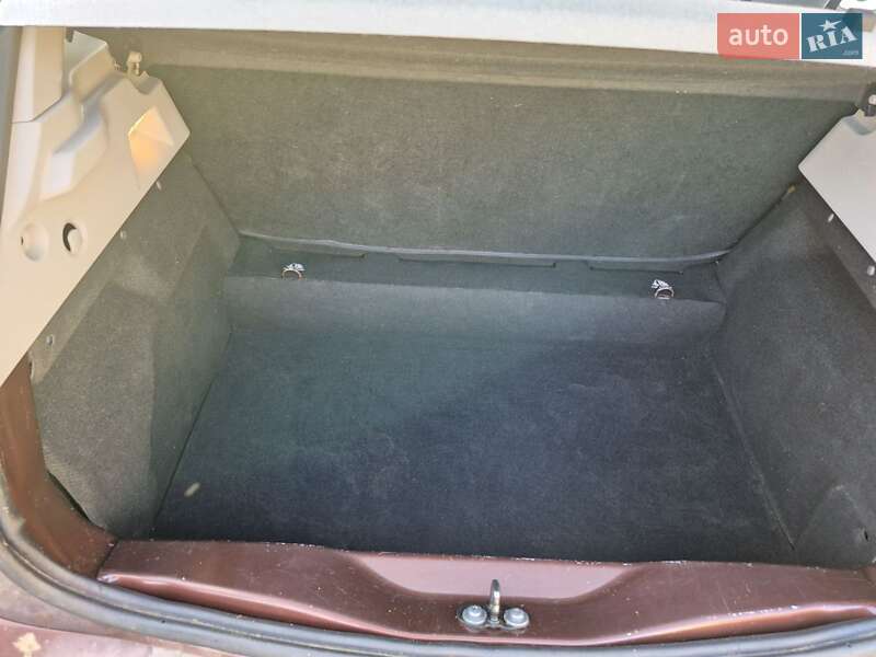 Хетчбек Renault Zoe 2014 в Запоріжжі