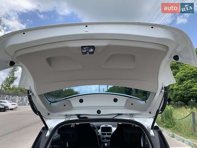Хэтчбек Renault Zoe 2014 в Луцке