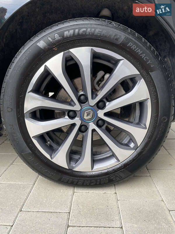 Хэтчбек Renault Zoe 2021 в Тернополе