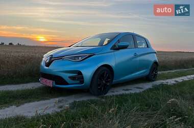 Хэтчбек Renault Zoe 2021 в 