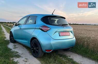 Хэтчбек Renault Zoe 2021 в 