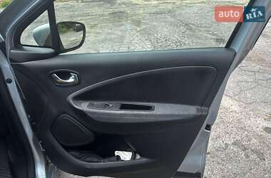 Хэтчбек Renault Zoe 2021 в 