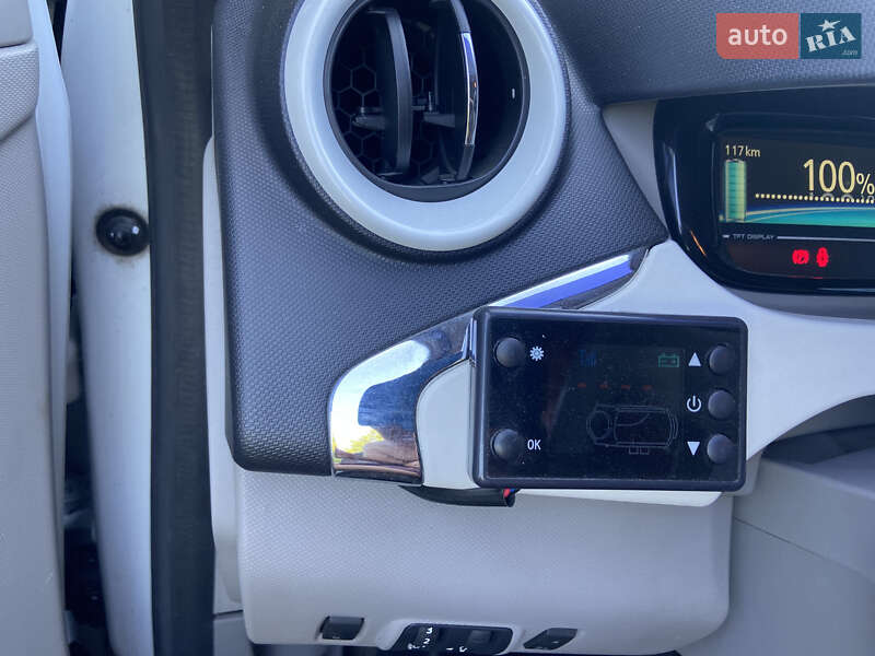 Хэтчбек Renault Zoe 2015 в Ровно фото 10 Хэтчбек Renault Zoe 2015 в Ровно