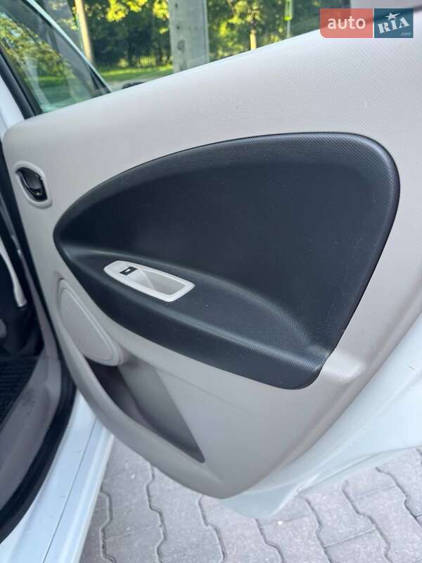 Хэтчбек Renault Zoe 2016 в Хмельницком фото 31 Хэтчбек Renault Zoe 2016 в Хмельницком