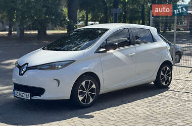 Хэтчбек Renault Zoe 2018 в 