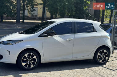 Хэтчбек Renault Zoe 2018 в 