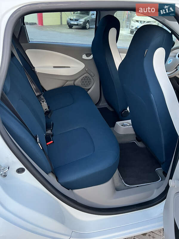 Хэтчбек Renault Zoe 2013 в Дубно