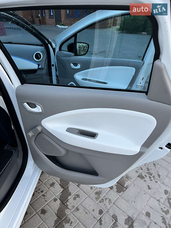 Хэтчбек Renault Zoe 2013 в Дубно