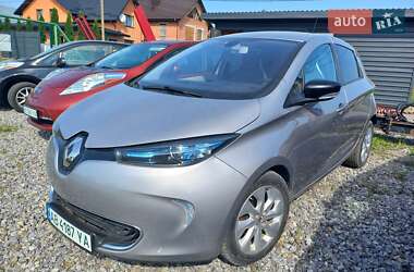 Хэтчбек Renault Zoe 2015 в 