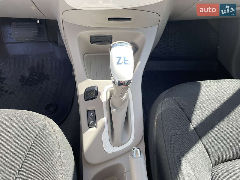 Хэтчбек Renault Zoe 2018 в Луцке