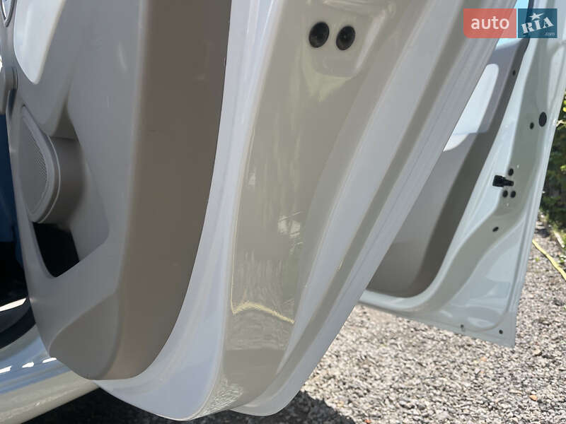 Хэтчбек Renault Zoe 2013 в Виннице