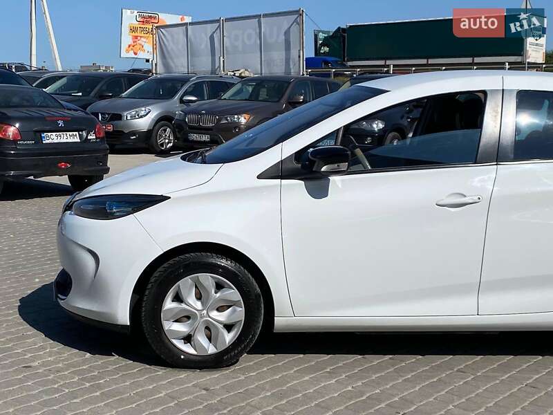 Хэтчбек Renault Zoe 2015 в Львове