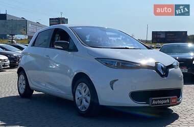 Хэтчбек Renault Zoe 2015 в 