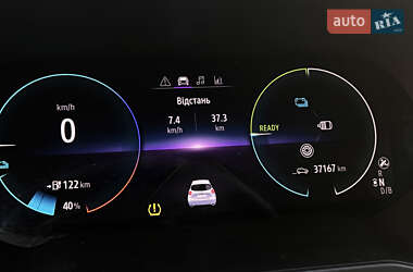 Хэтчбек Renault Zoe 2021 в 
