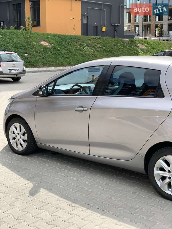 Хэтчбек Renault Zoe 2015 в Ровно