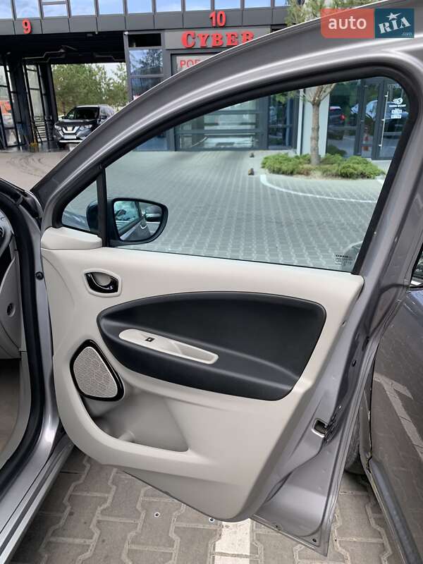 Хэтчбек Renault Zoe 2015 в Ровно