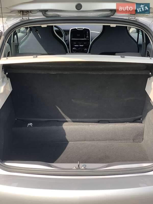 Хэтчбек Renault Zoe 2015 в Ровно